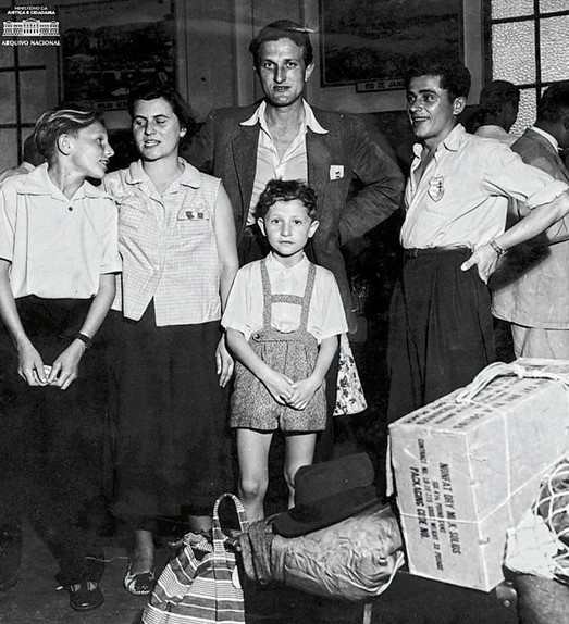A genealogia do imigrante: listas de chegada em portos resgatam histórias de famílias e levam à dupla cidadania