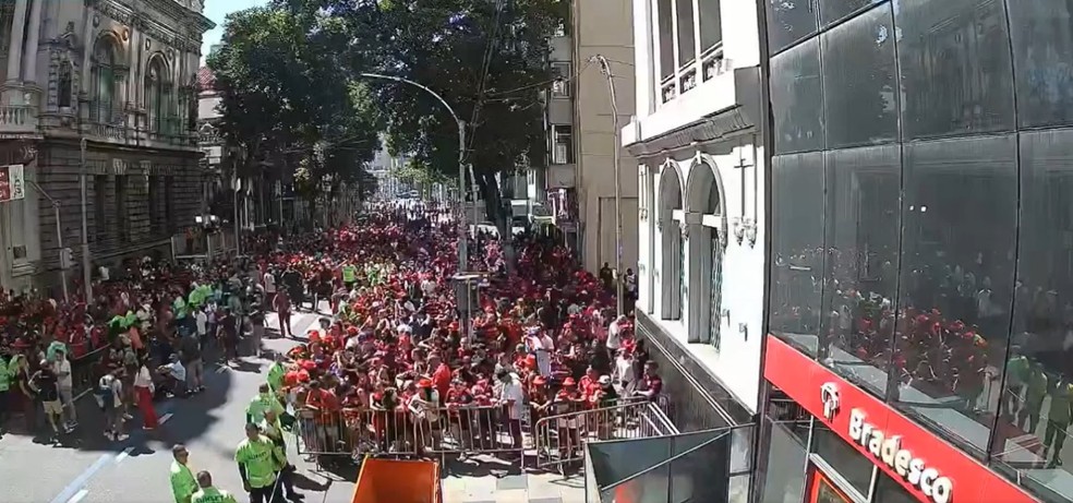 Roads closed for a Flamengo concert in central Rio – Photo: Reproduction/CET-Rio