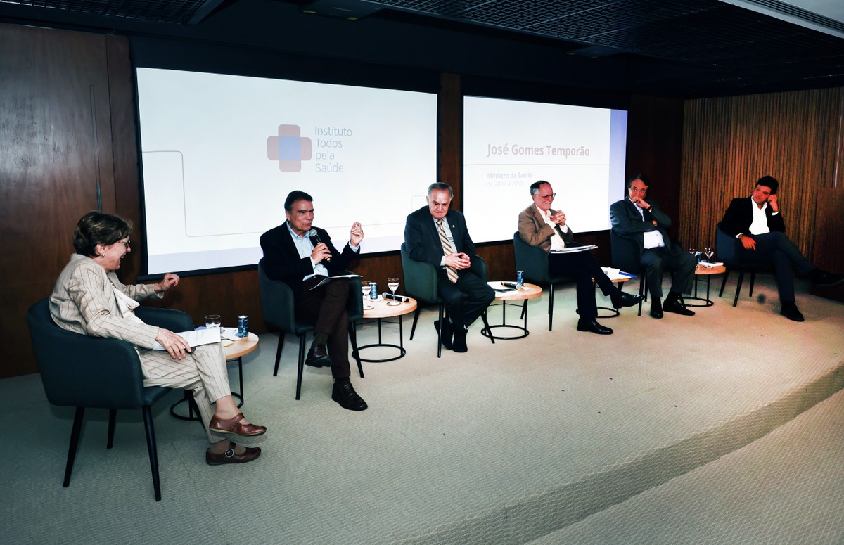 Ex-ministros de Saúde defendem criação de autoridade federal para combate a próximas pandemias