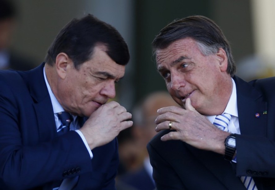 Em conversa com Cid, ex-ministro da Defesa chamou Bolsonaro de 'ingrato' após isolamento nos EUA