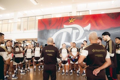 Celular, concentração, ativação: entenda mudanças impostas por Leonardo Jardim nos primeiros dias de Flamengo