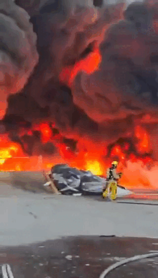 Vídeo: incêndio em área industrial no México mobiliza equipes e provoca evacuação de 200 pessoas; veja