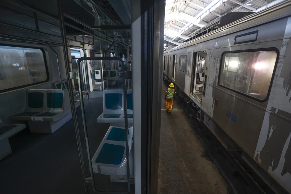 Trens estão no escopo de fiscalização da Agetranspo, agora com apenas um conselheiro — Foto: Domingos Peixoto / Agência O Globo