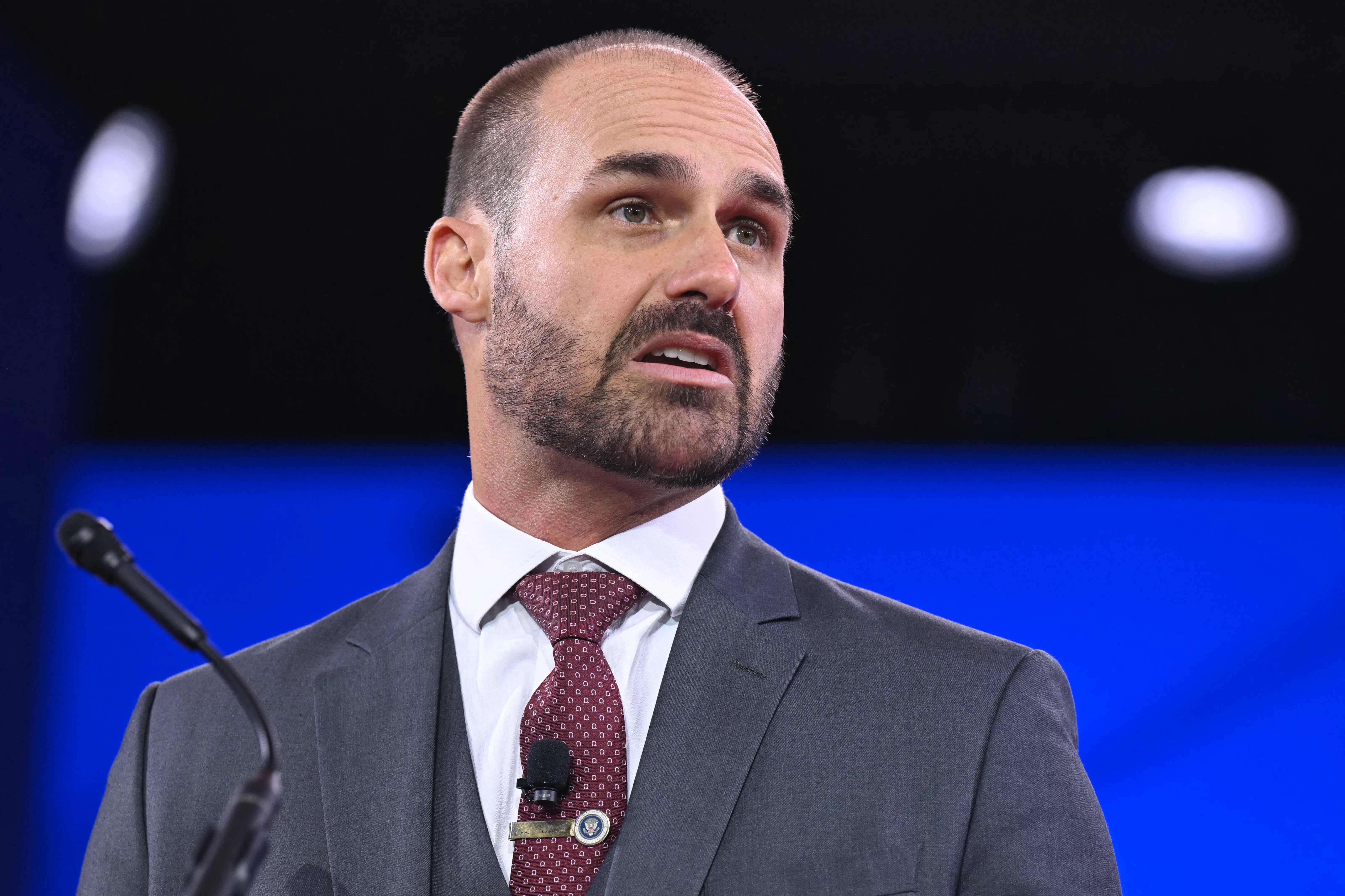 PL aposta em brecha no regimento para evitar cassação de Eduardo Bolsonaro