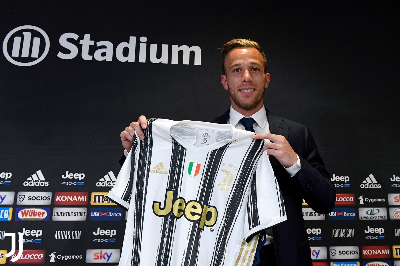 Juventus anuncia rescisão de contrato com o brasileiro Arthur Melo, ex-Grêmio - QTU Questões do Universo