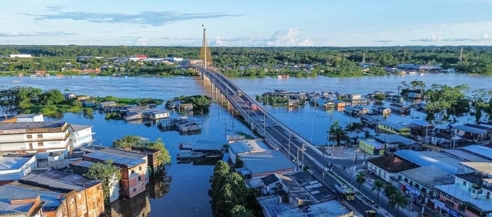 A cidade de Cruzeiro do Sul, no Acre, com a cheia do rio Juruá — Foto: Reprodução/Instagram/Governo do Acre