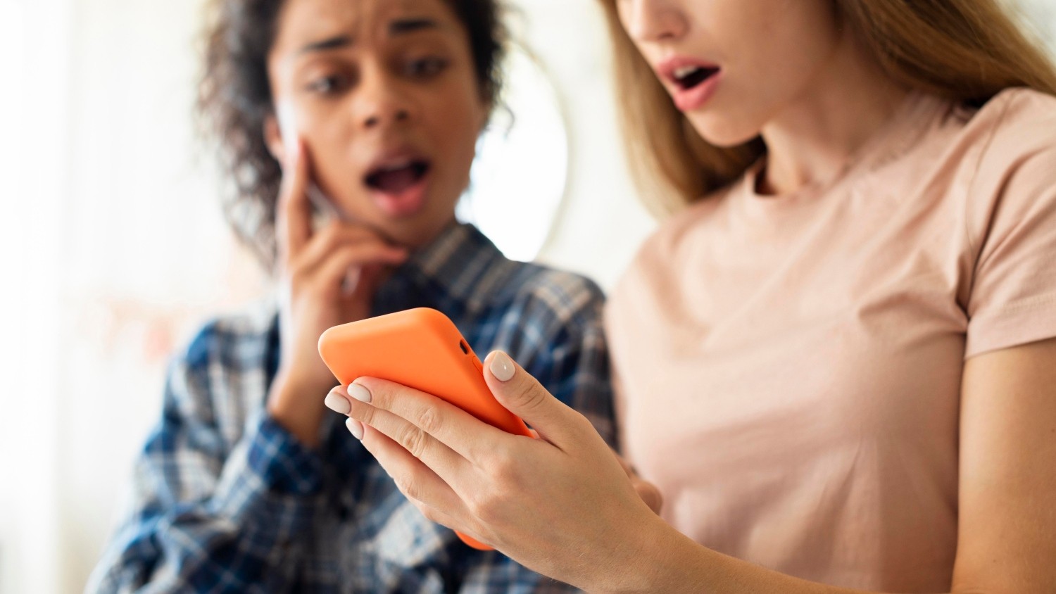 Indiretas nas redes sociais: entenda por que esse hábito pode afastar pessoas