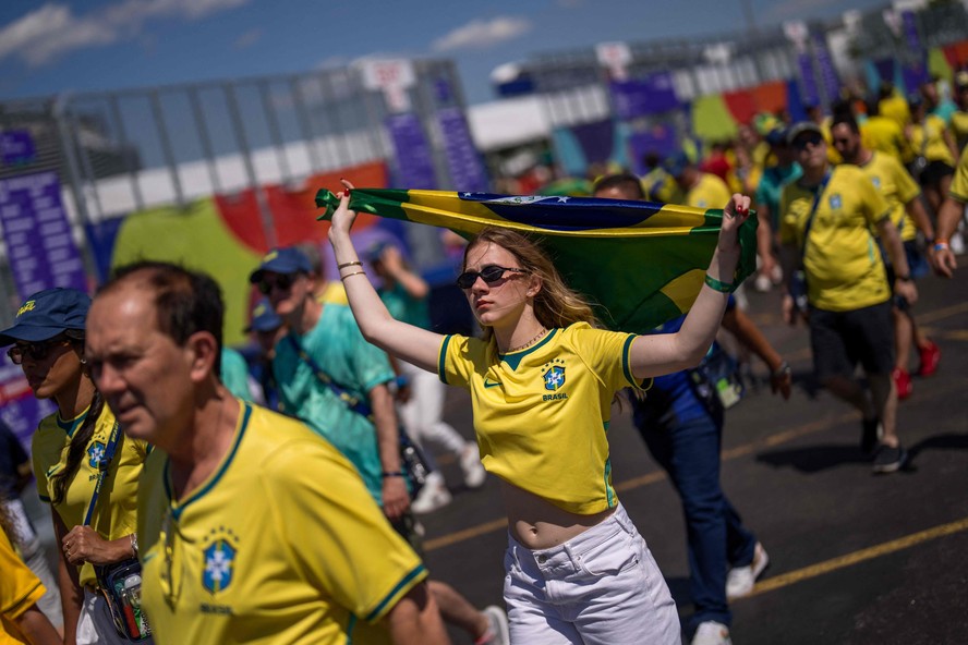 Torcida brasileira no estádio Met Life, em Nova Jersey