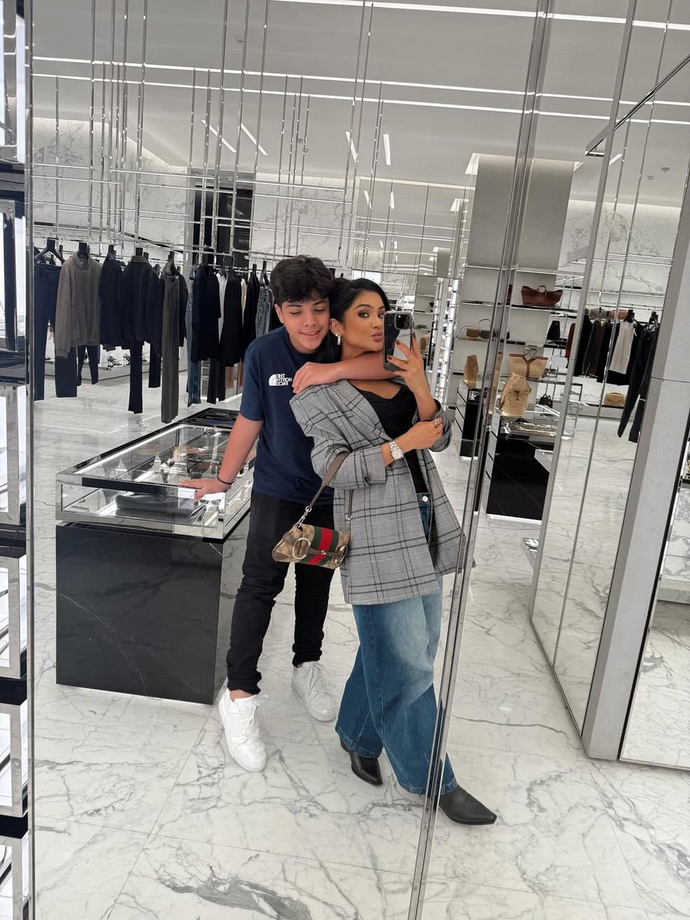 Mileide Mihaile com o filho, Yhudy — Foto: Reprodução Instagram