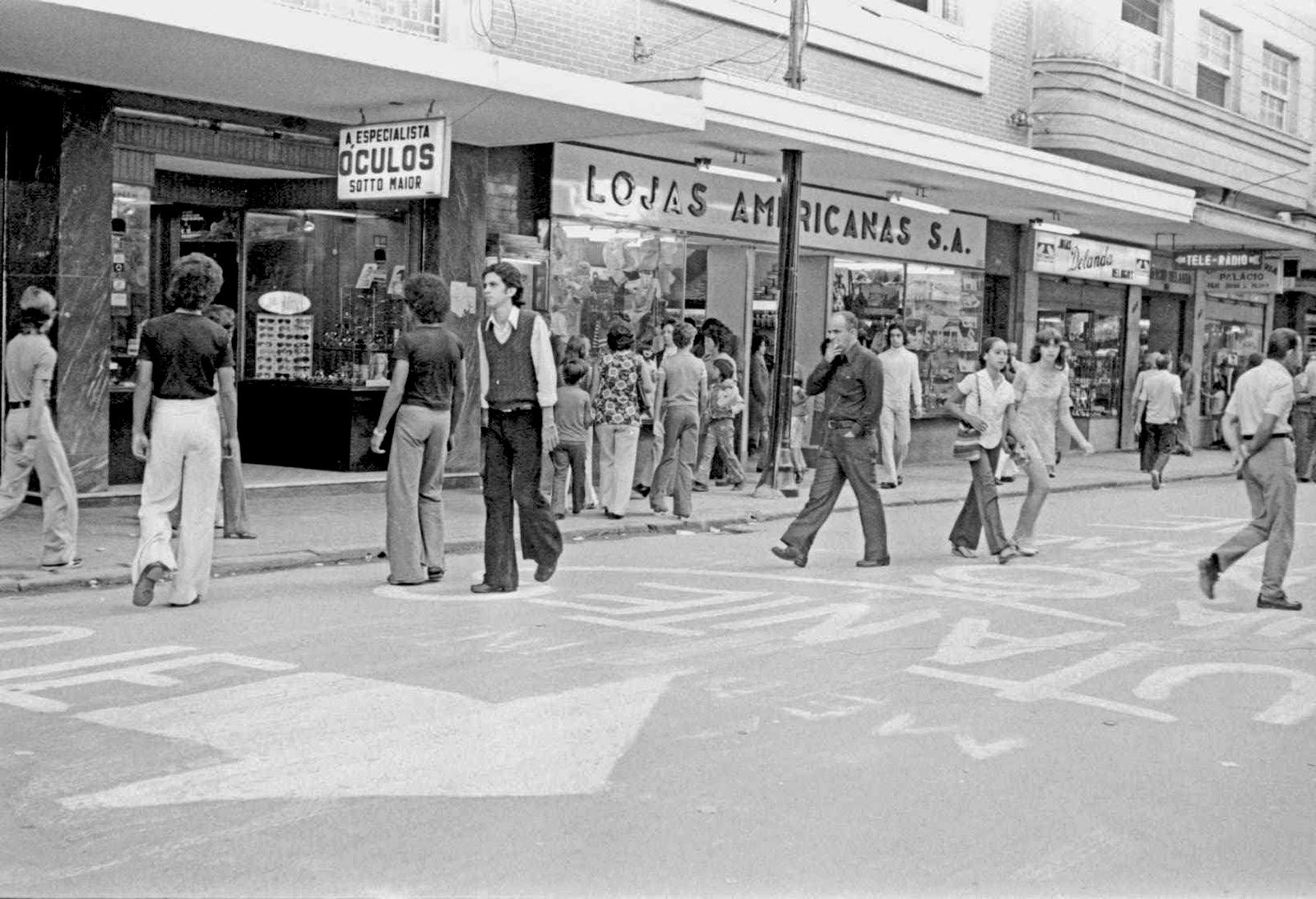 Lojas Americanas na Rua Halfeld, em Juiz de Fora, julho de 1973. — Foto: Reprodução