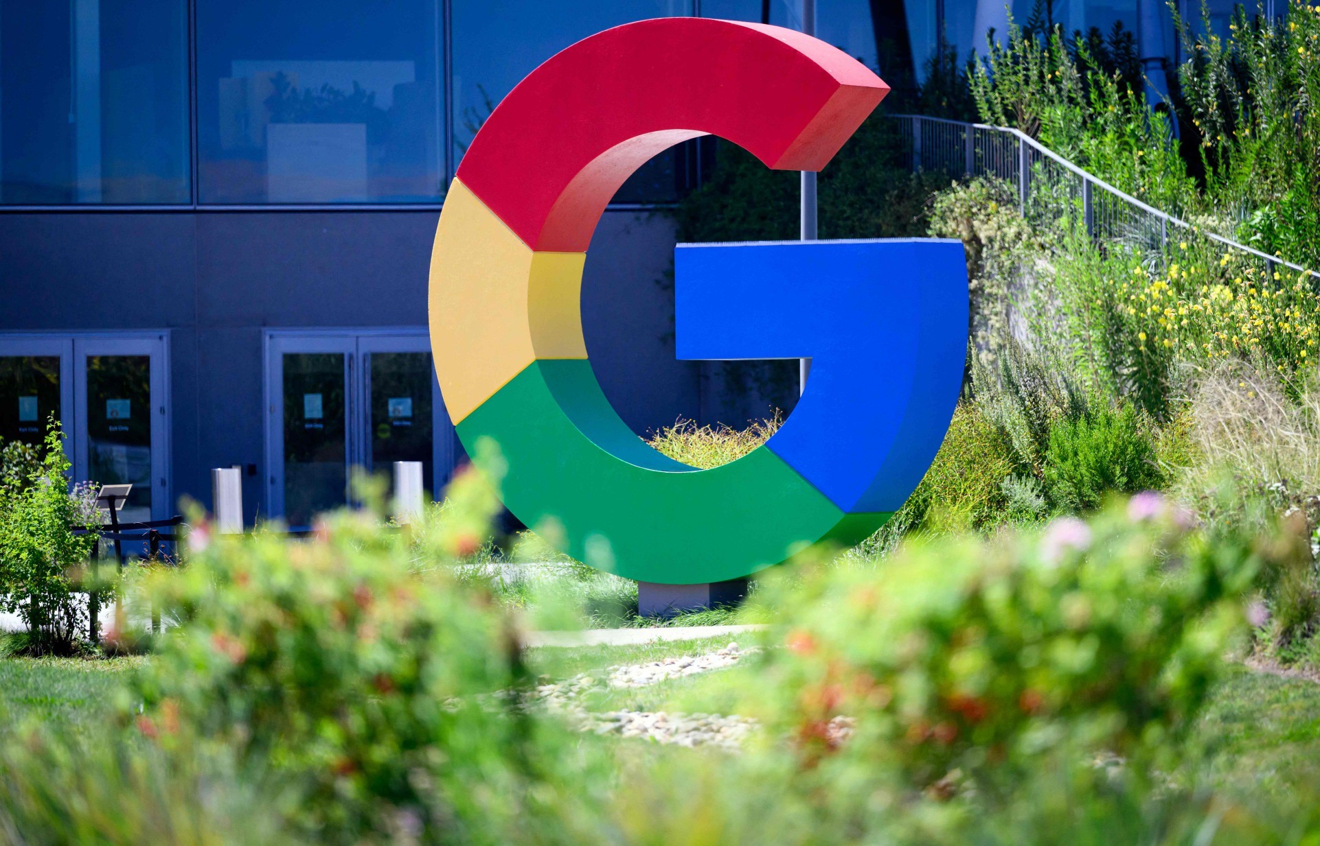 Google sofre derrota ao tentar barrar multa de € 4,1 bi da UE