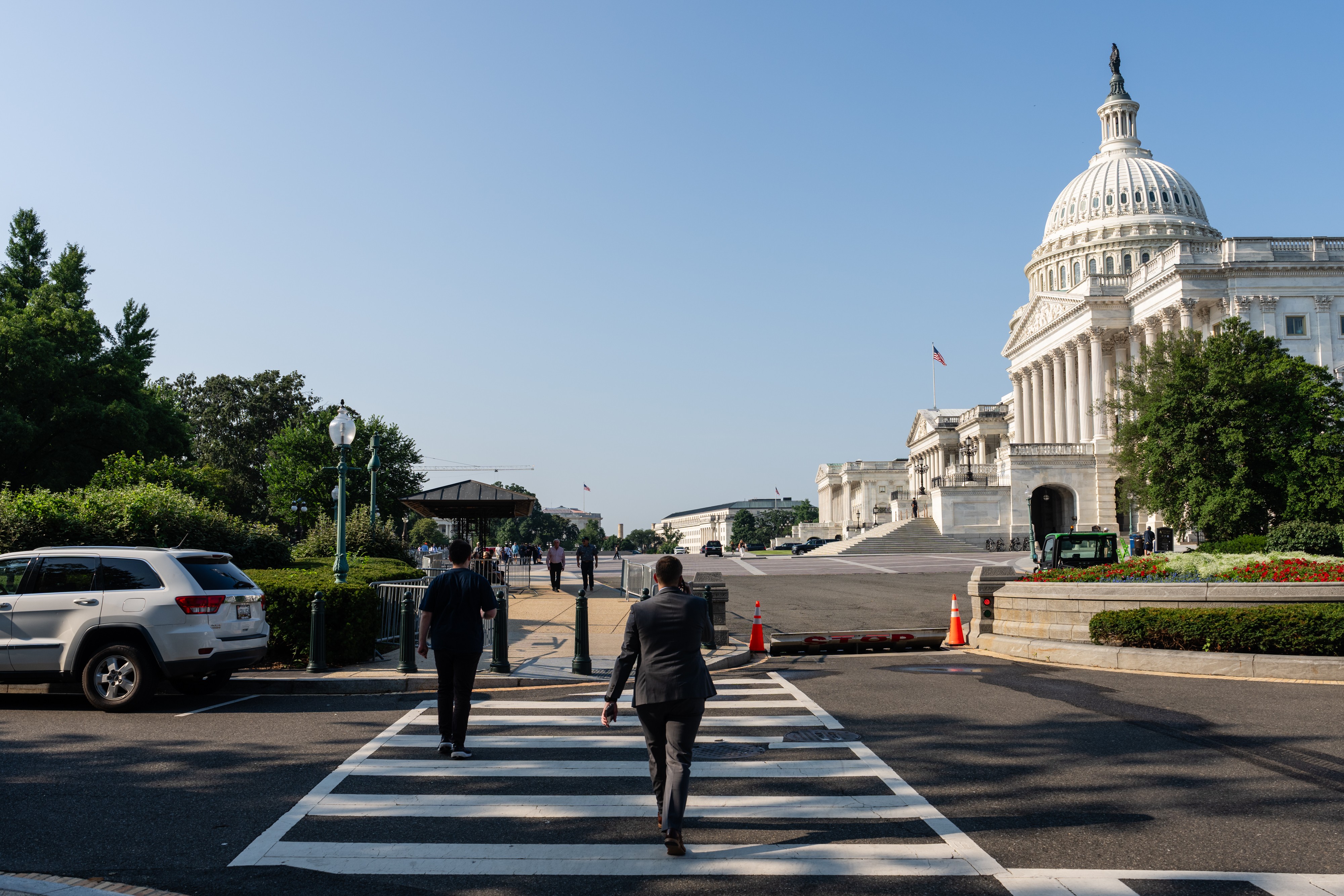 Déficit orçamentário dos EUA se aproxima de US$ 2 trilhões no ano fiscal de 2026