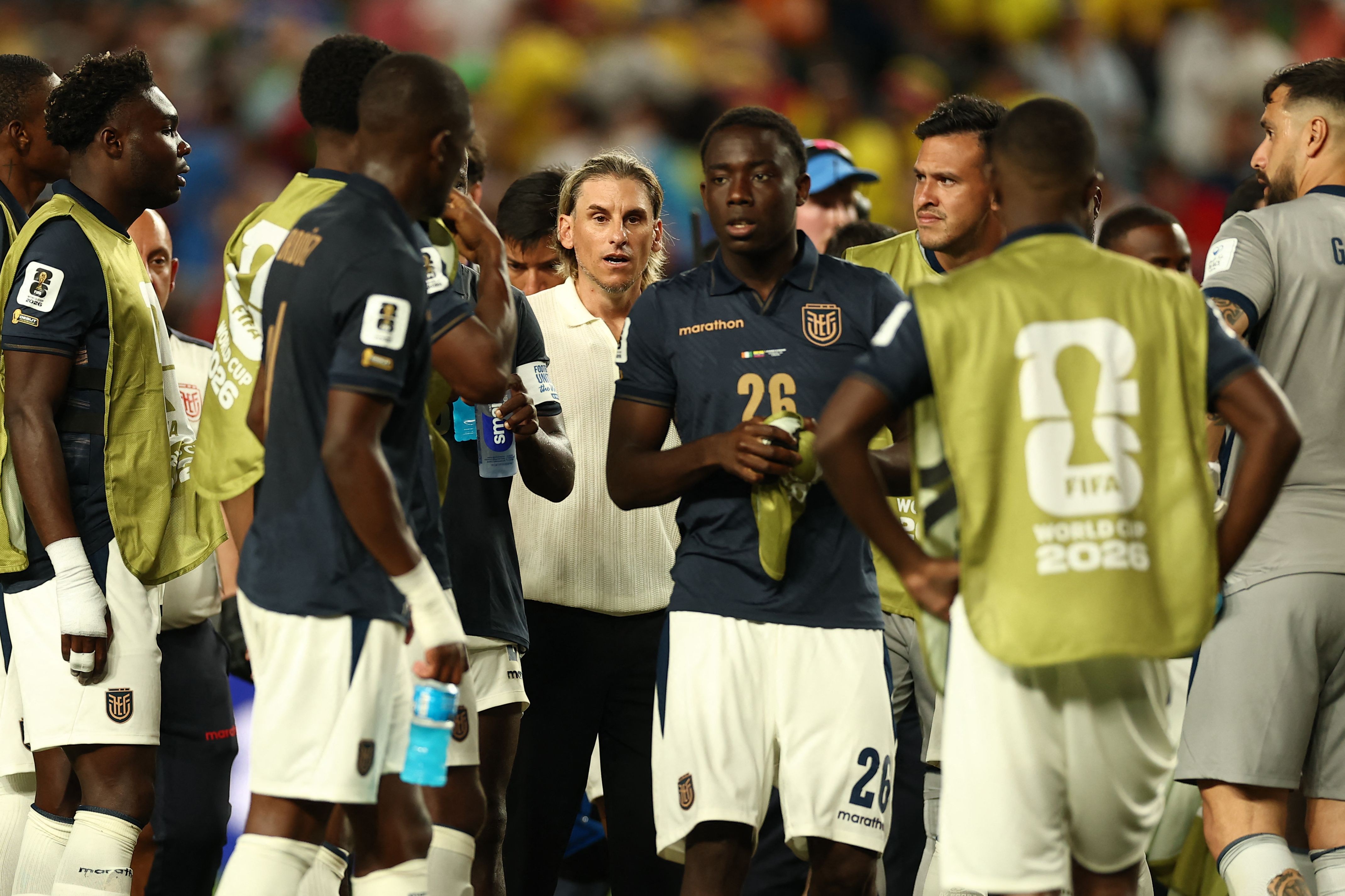 Técnico do Equador admite saída após Copa se eliminado