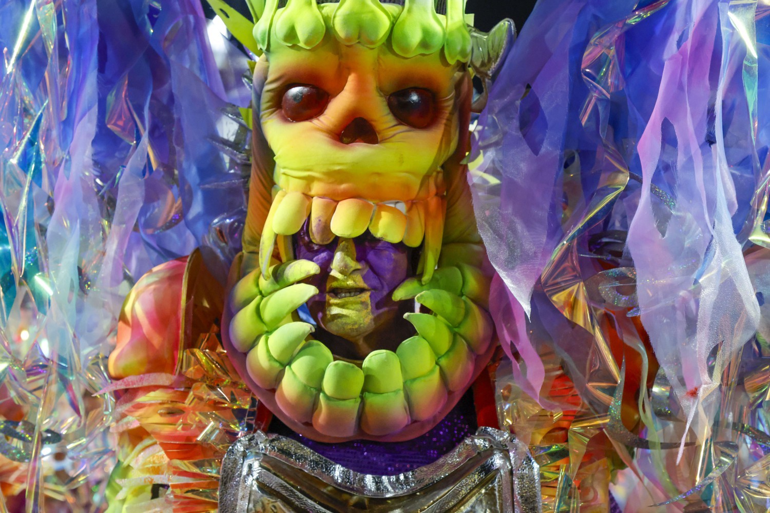 Desfile da Unidos do Viradouro — Foto: Domingos Peixoto / Agência O Globo