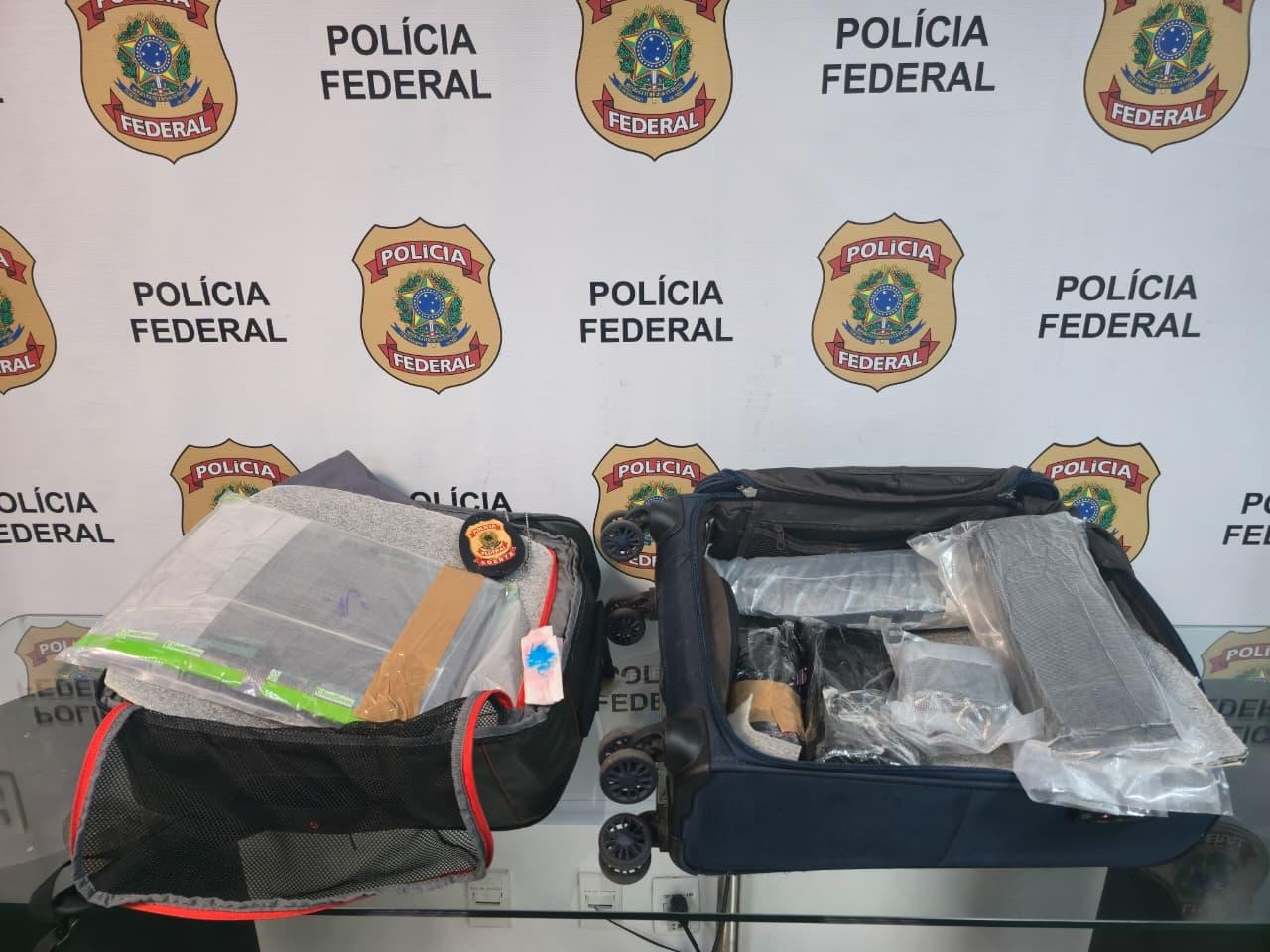 Polícia Federal prende jovem com 5,5 kg de cocaína no Aeroporto do Galeão tentando embarcar para a Espanha - Foto