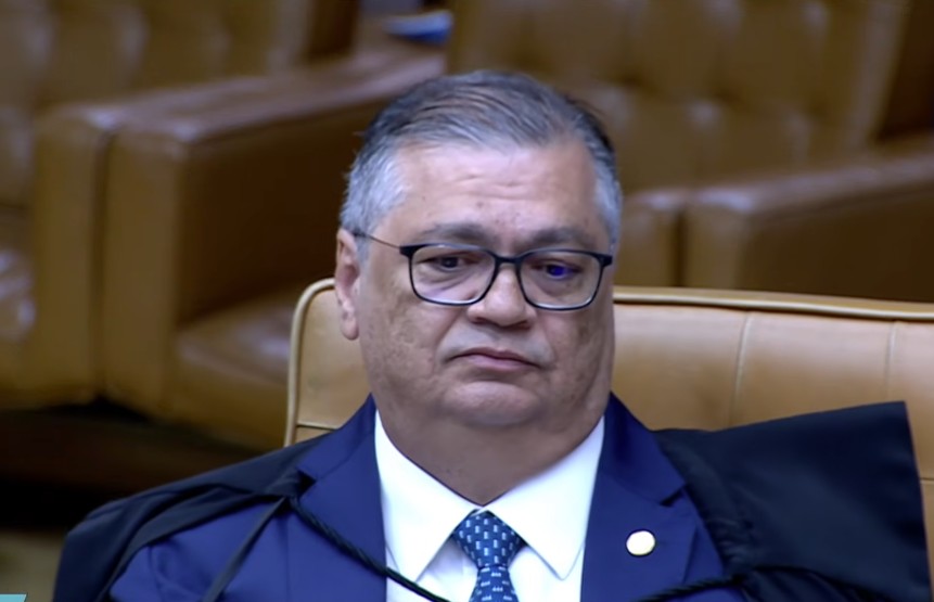 Flávio Dino abre inquérito para apurar o papel da CVM em relação ao Banco Master