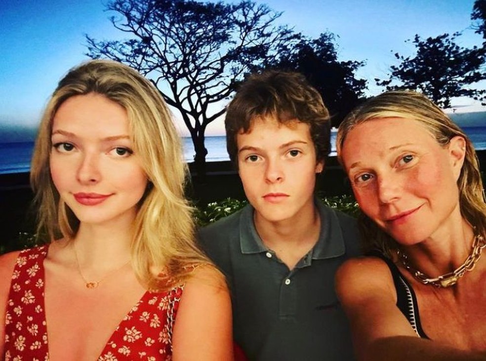 Gwyneth Paltrow com seus dois filhos: Apple e Moses — Foto: Reprodução/Redes sociais