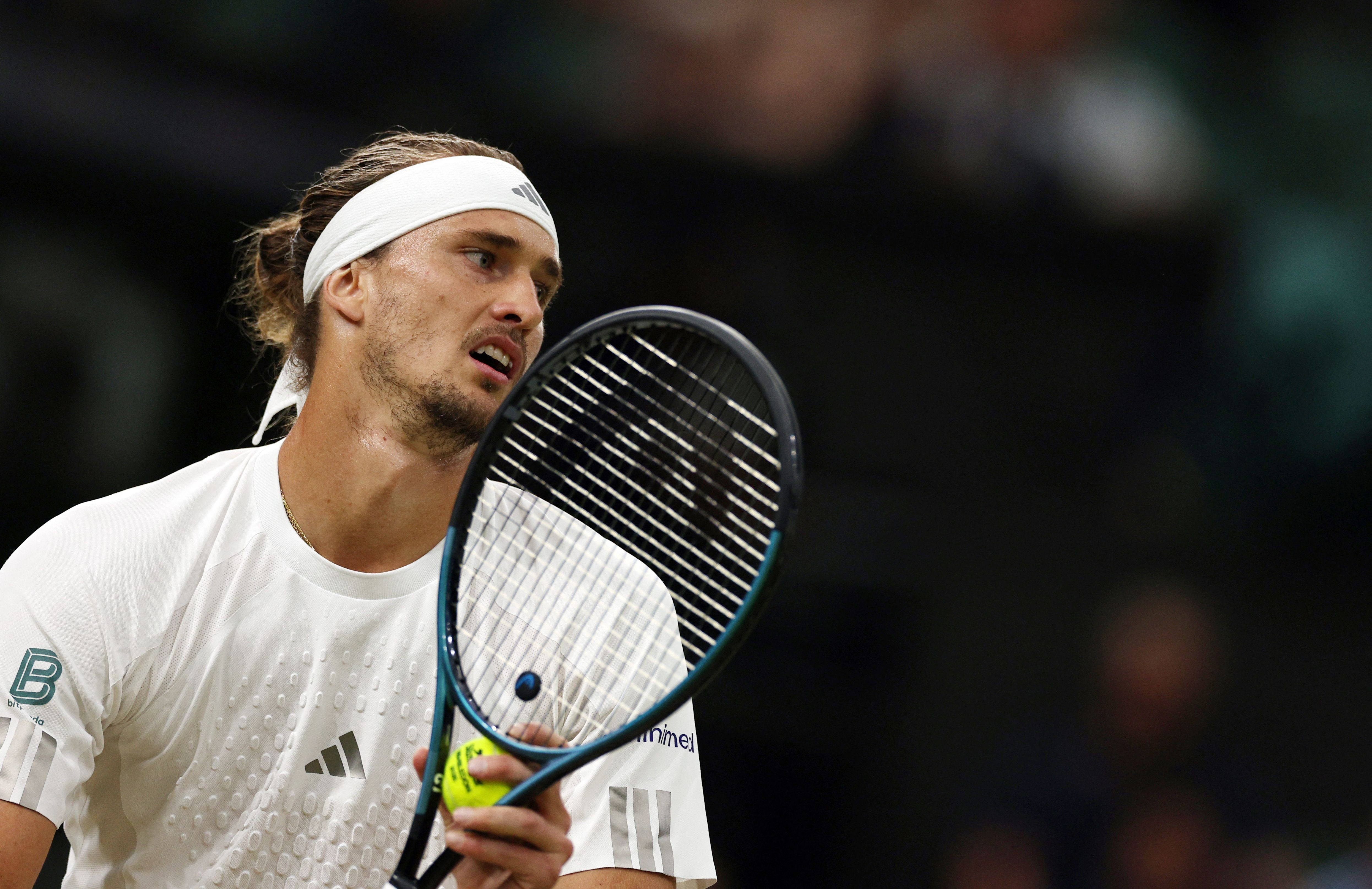 Wimbledon: Jogo de Zverev é suspenso por toque de recolher
