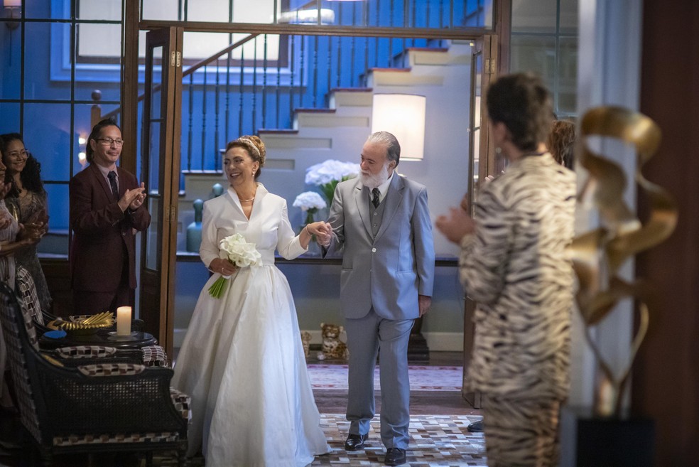Cena do casamento de Agatha e Antônio em 'Terra e paixão' — Foto: Paulo Belote/TV Globo