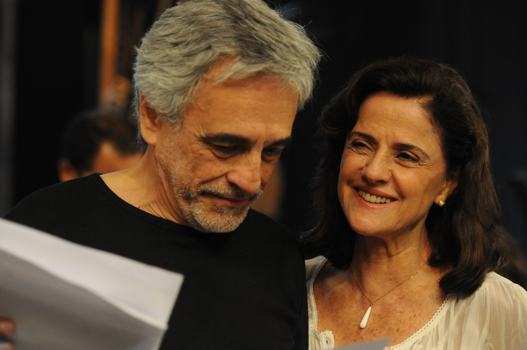 Marieta Severo fala da perda do marido e lembra exílio quando era casada com Chico Buarque: