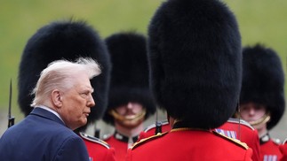 US President Donald Trump and First Lady Melania Trump arrive in the UK for an unprecedented state visit — Photo: Jonathan Brady