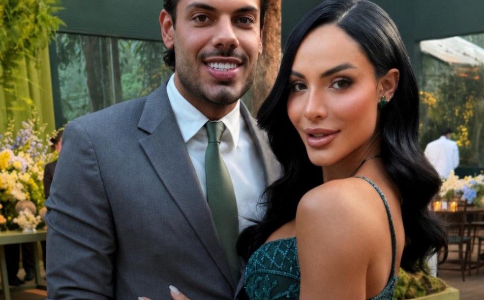 Aline Mineiro e o namorado Nelson Mesquita Neto — Foto: Reprodução/Instagram