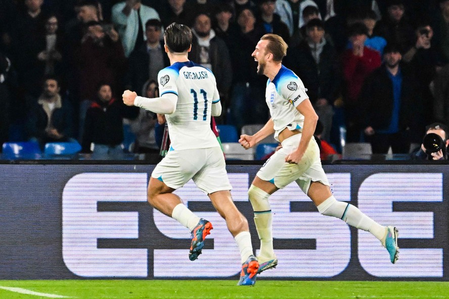 Com chances de classificação, Inglaterra venceu a Itália em março, por 2 a 1, na 1ª rodada das Eliminatórias da Eurocopa