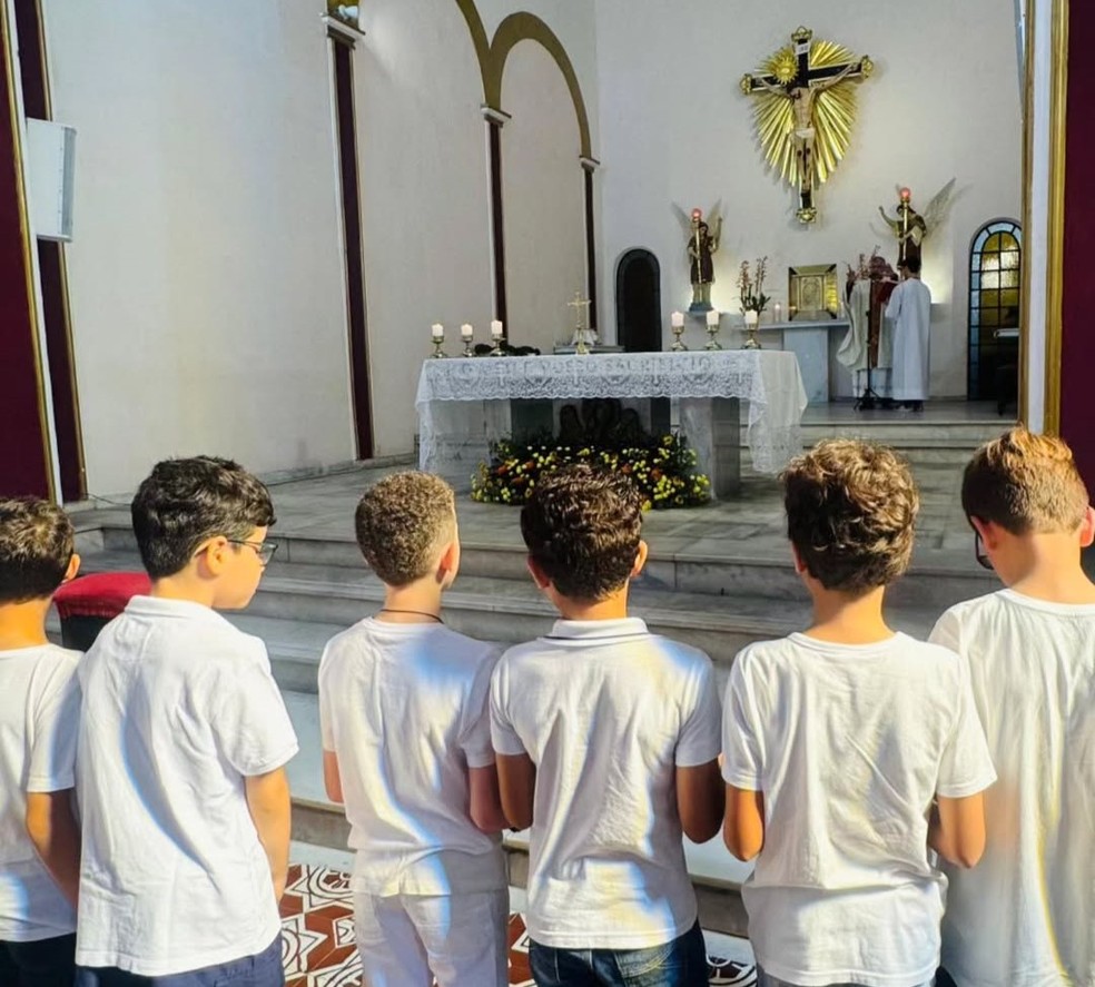 Thanksgiving mass celebrated with the students of the Santa Madre de Deus school, in Pernambuco — Photo: Reproduction / Instagram