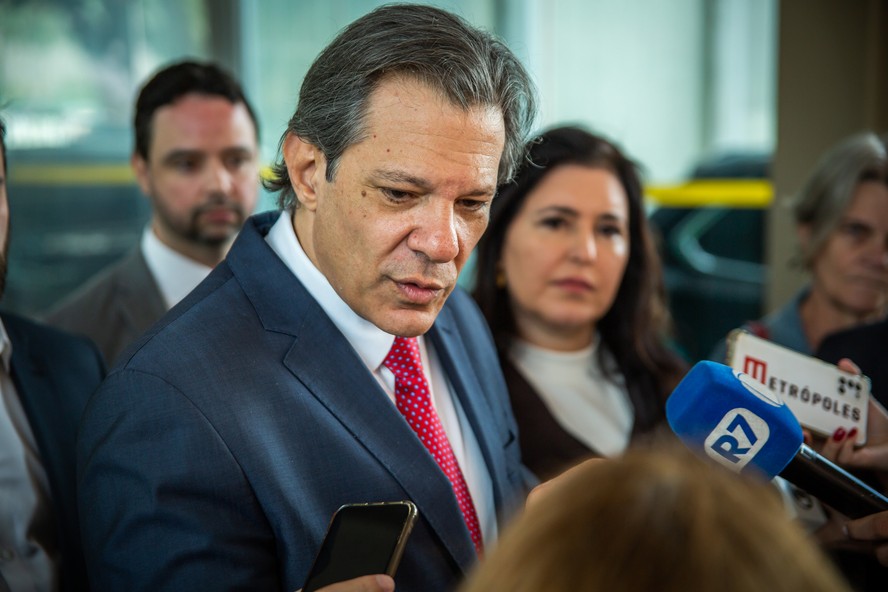 Haddad diz que alta na inflação neste ano era esperada pelo governo: 'Temos  de ter cautela agora'
