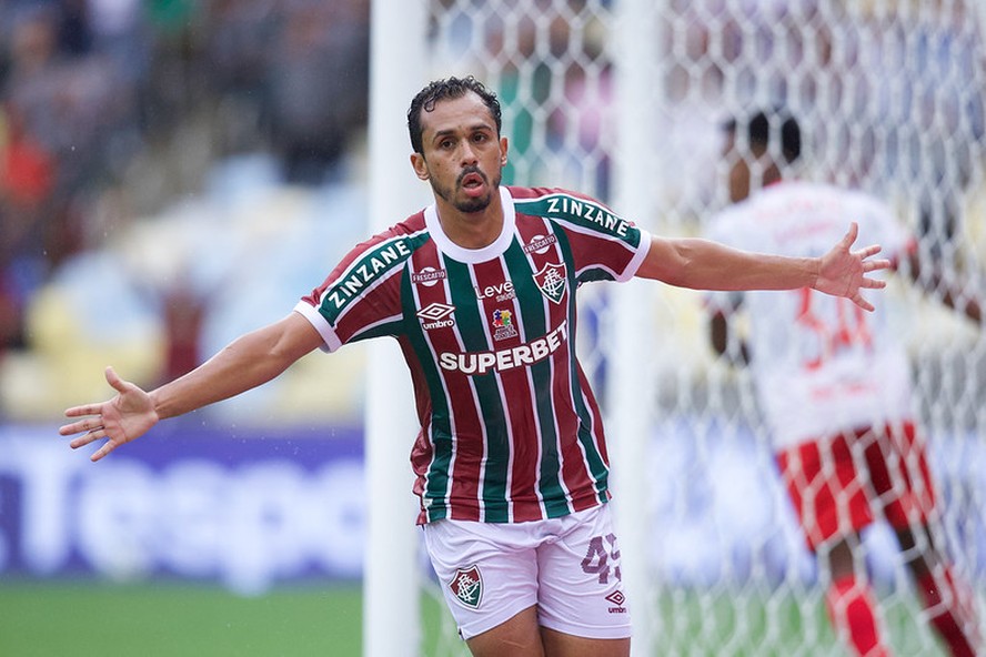Lima abriu o placar para o Fluminense na vitória sobre o Bragantino