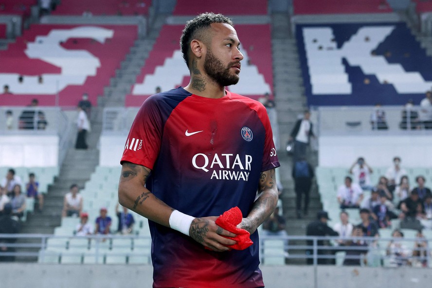 Veja os memes de Neymar no banco de reservas no jogo da seleção