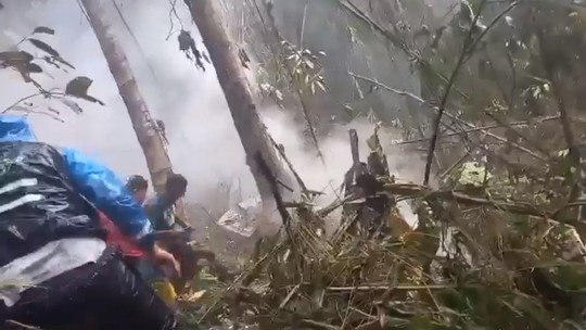 Nove militares morrem após queda de helicóptero na Colômbia