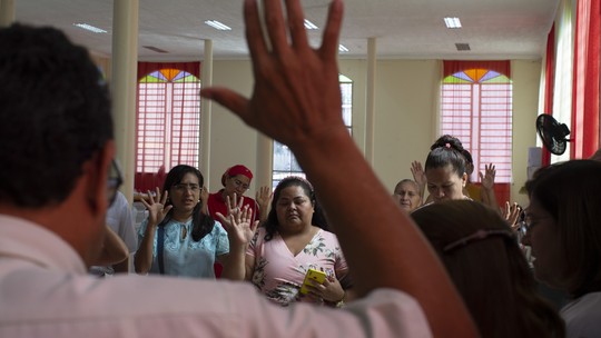 Salto evangélico: Assembleia de Deus, maior rede de igrejas do país, tem laços políticos de Eduardo Cunha e Feliciano a Marina Silva