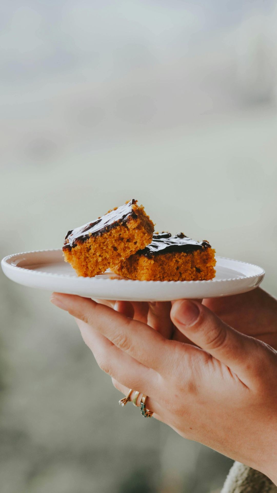 Bolo de cenoura fit: receita fácil e saudável para quem evita glúten e lactose