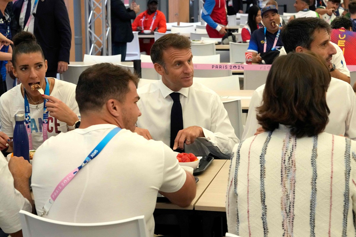 Emmanuel Macron affirme que les Jeux olympiques de 2024 à Paris « changeront l’histoire de France »