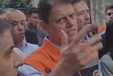 Tarcísio evita pergunta sobre pagamentos de Vorcaro a filme de Bolsonaro: ‘Isso não é pauta’; veja vídeo
