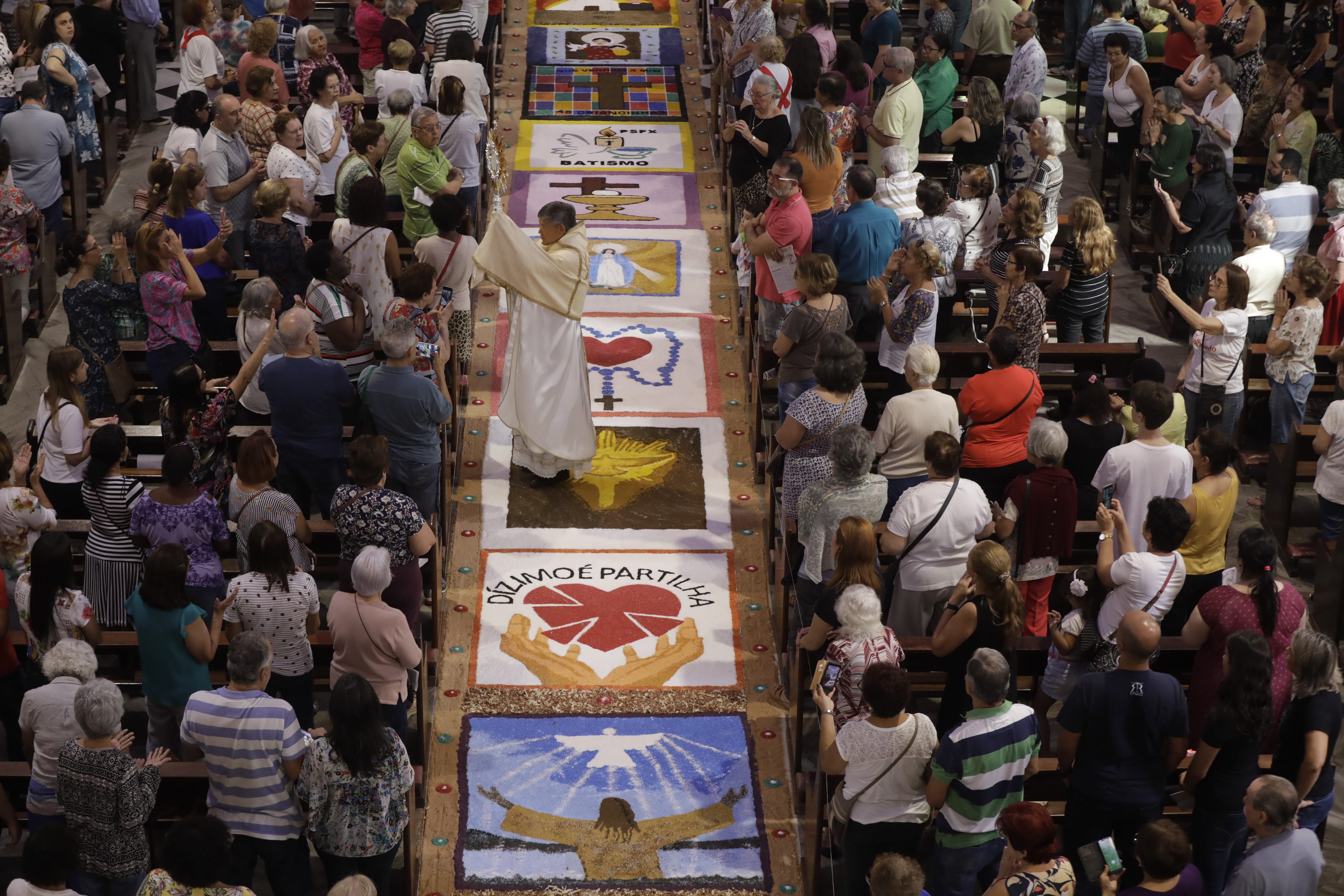 O que significa a celebração de Corpus Christi? Data não é feriado nacional; veja significado da tradição católica