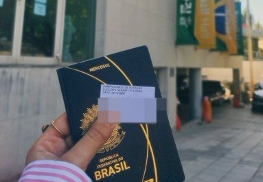 Brasileiros compartilharam comprovantes após votação na Coreia do Sul — Foto: Reprodução