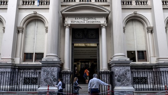 Banco Central da Argentina corta juros para 50%, a segunda redução em uma semana