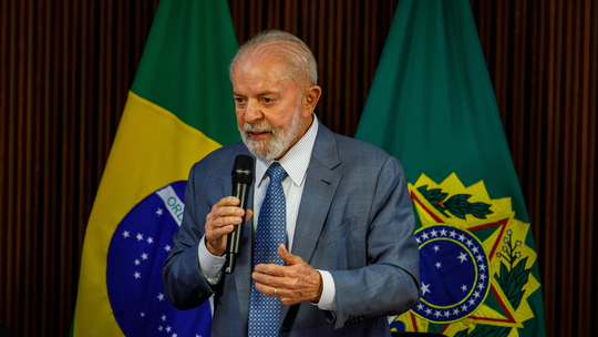 Lula chama Pacheco, Lira e Fachin ao Planalto para conversar sobre crise no RS
