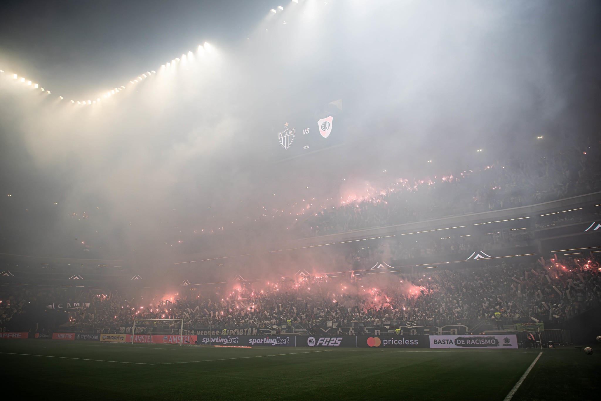 Final da Libertadores: torcida do Atlético-MG adquire 10 mil ingressos para setor exclusivo em um dia