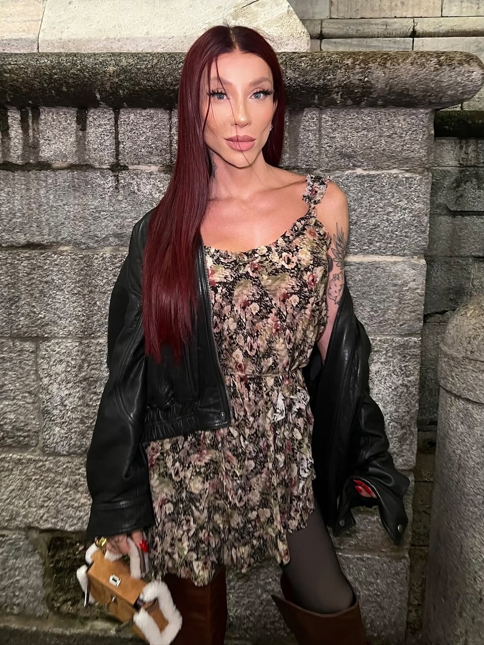 Maya Masavera is surprised to discover the million-dollar value of her laces – Photo: Instagram Reproduction