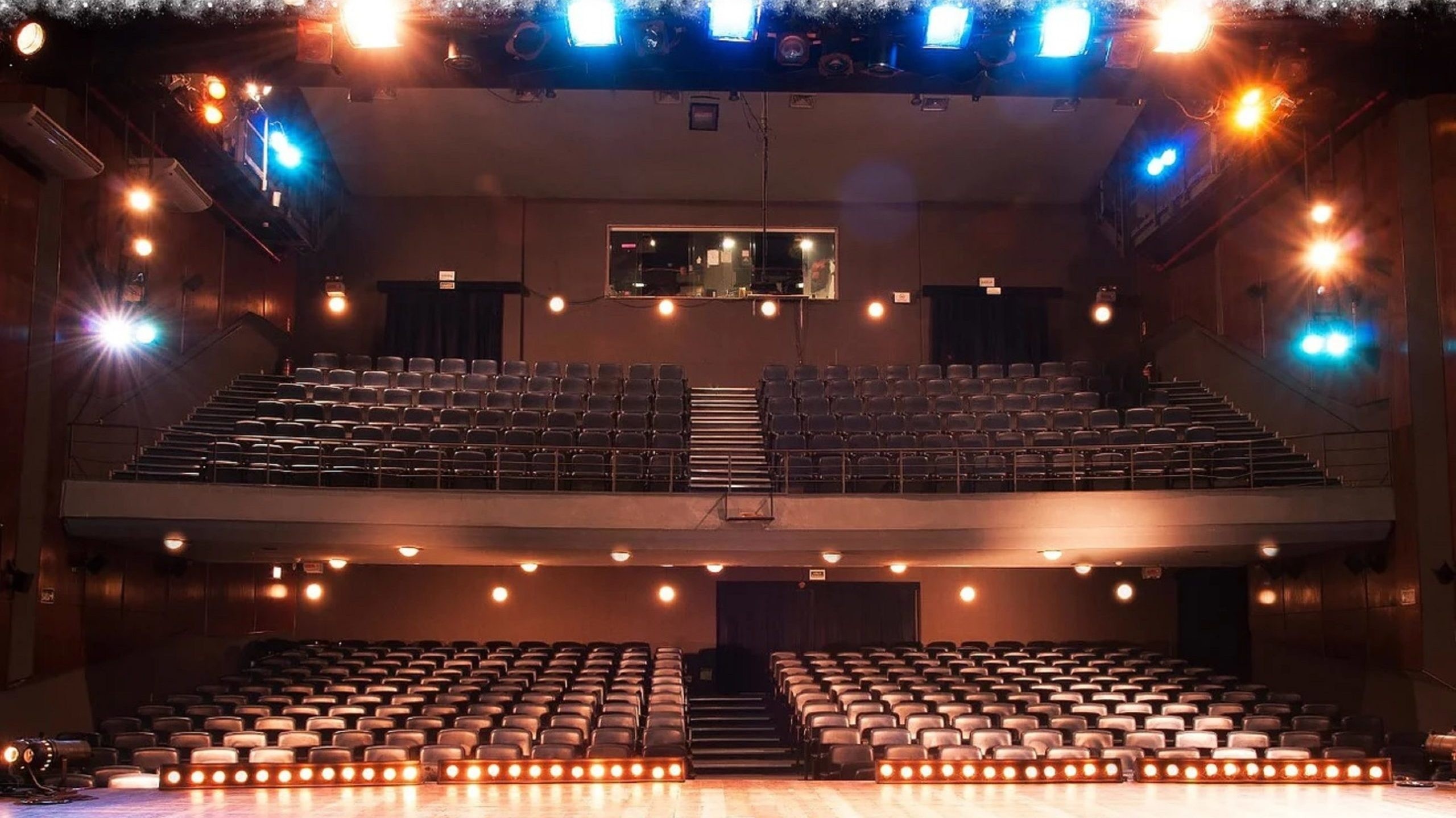 Teatro Miguel Falabella, tradicional palco cultural da Zona Norte, chega ao Clube com programação que vai do musical ao stand-up