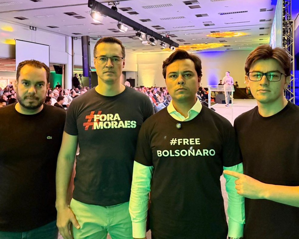 Paulo Martins, Deltan Dallagnol, Jeffrey Chiquini e Guilherme Kilter no lançamento de Zema — Foto: Divulgação