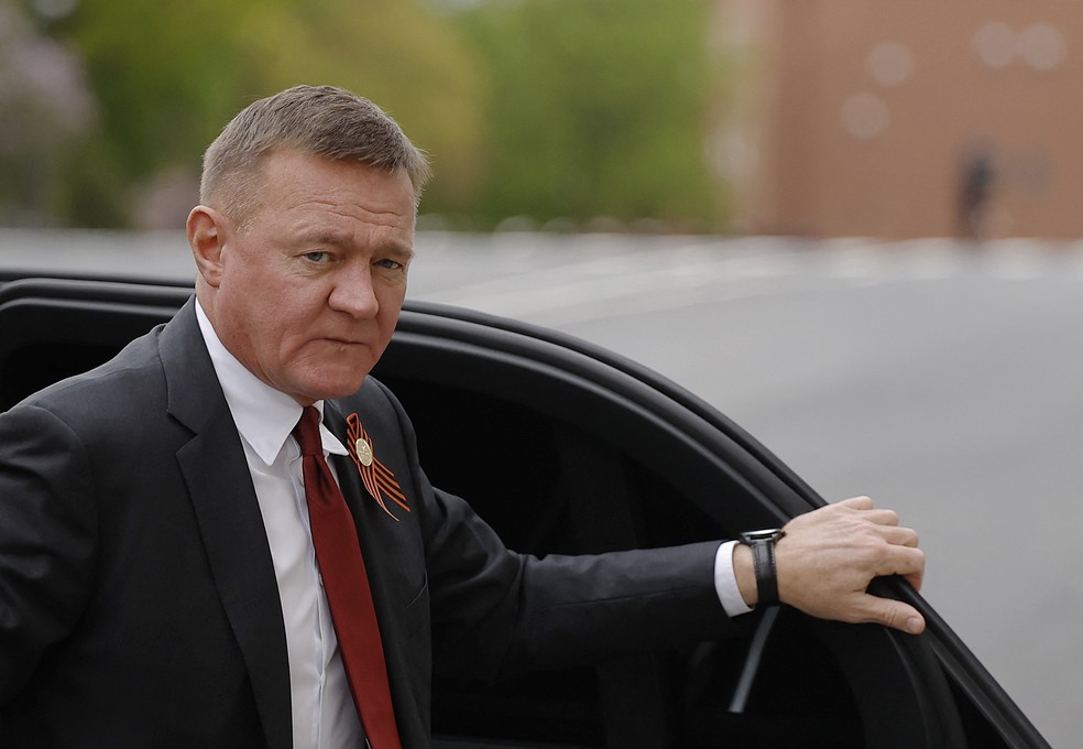 Autoridades disseram que o corpo de Starovoit foi encontrado em um sub&uacute;rbio de Moscou depois que a demiss&atilde;o foi anunciada &mdash; Foto: Maxim Shemetov / AFP