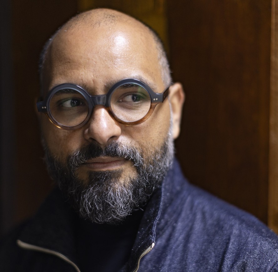 Autor do best-seller 'Coisa de rico', Michel Alcoforado estreia ...