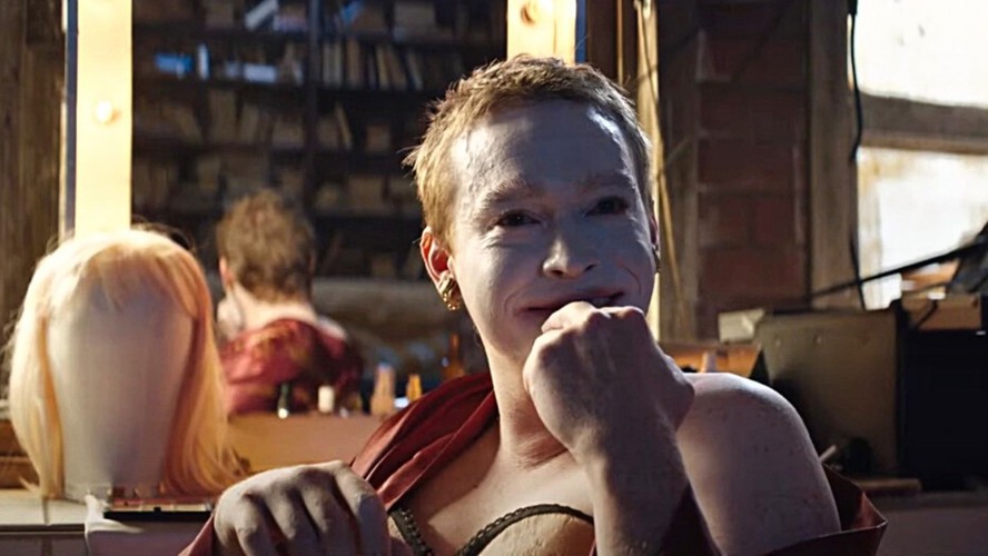 'Dogman', de Luc Besson, tem profusão de absurdos, com protagonista ...