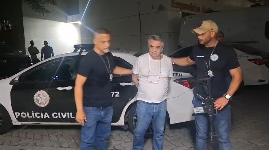 Condenado por estupro, ator José Dumont é preso no Rio