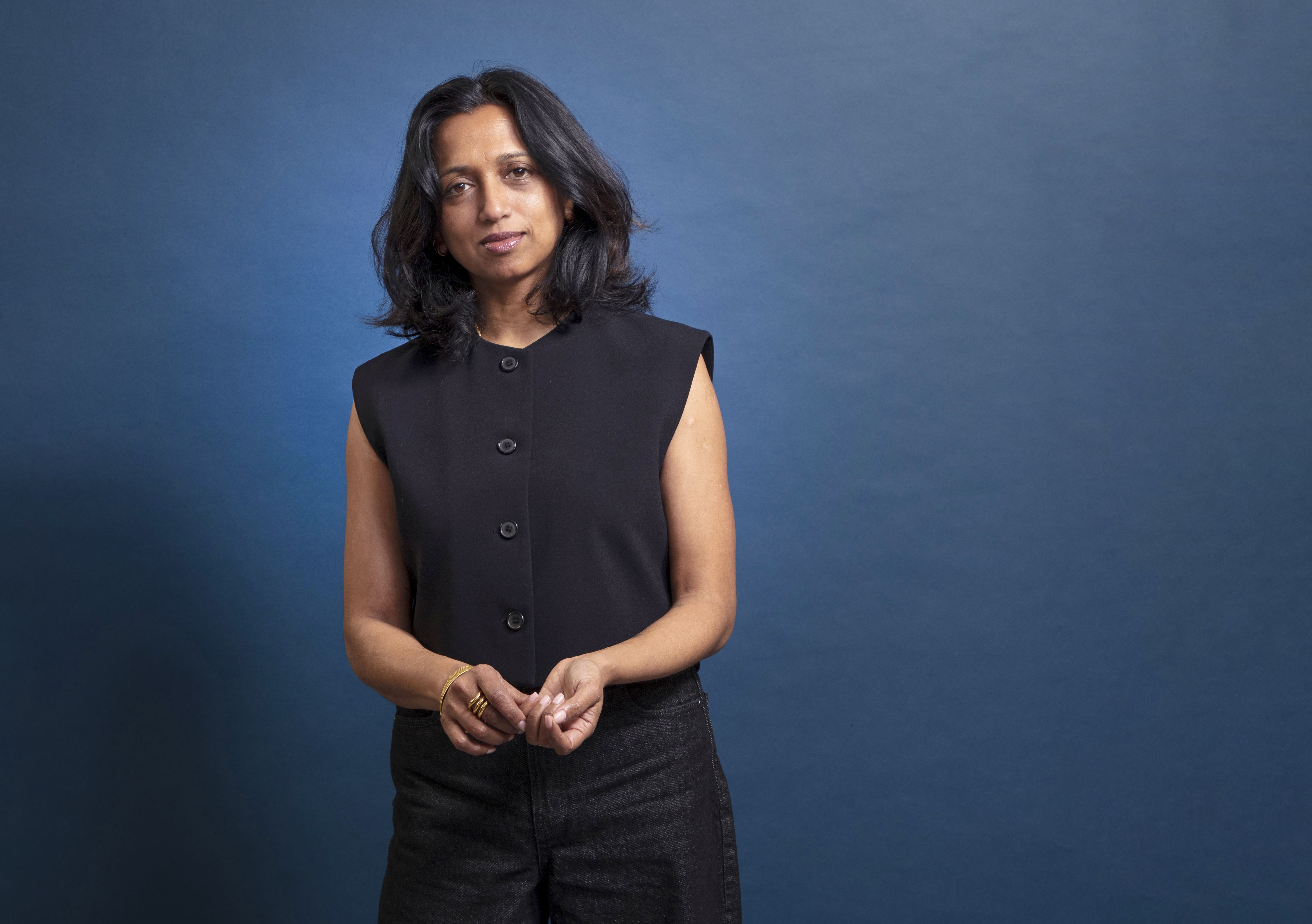 Convidada da Flip, Nathacha Appanah aborda feminicídios e a própria trajetória em livro, mas não acredita na justiça da literatura