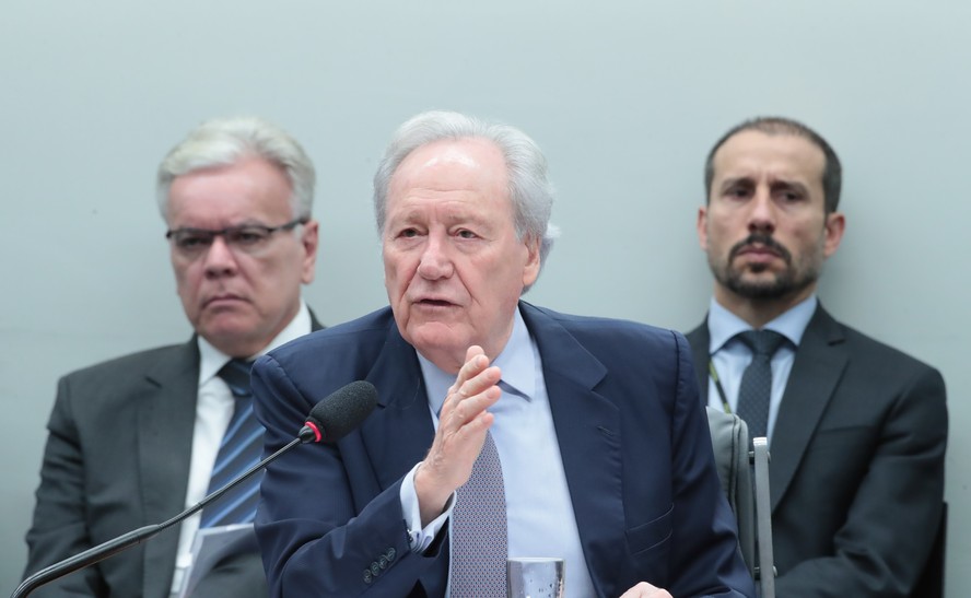 Ministro Ricardo Lewandowski é questionado na Comissão de Segurança da Câmara